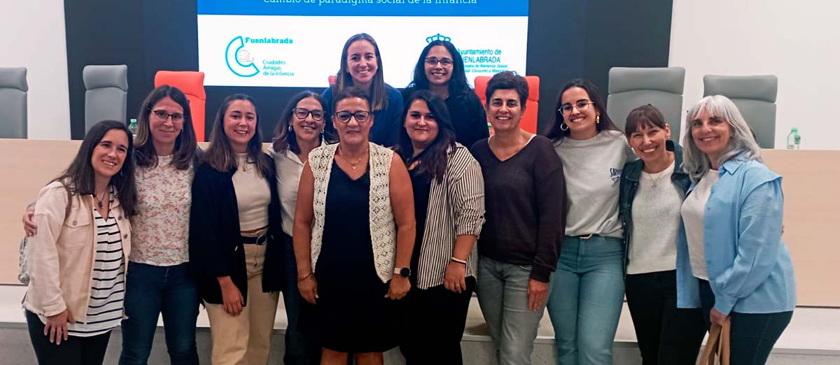 Equipo de profesionales de Fundación AMÁS en la presentación de la herramienta