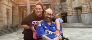 Más de 100 profesionales de Fundación AMÁS acompañan a personas con discapacidad en sus vacaciones de este verano