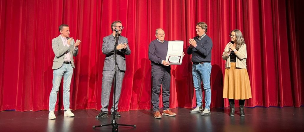 Cálido homenaje a Felipe Talavera de las familias de Aspandi y Fundación AMÁS en su despedida como presidente 