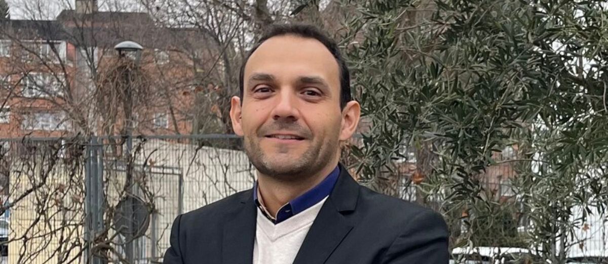 Alonso Donoso es psicólogo de la Fundación AMÁS