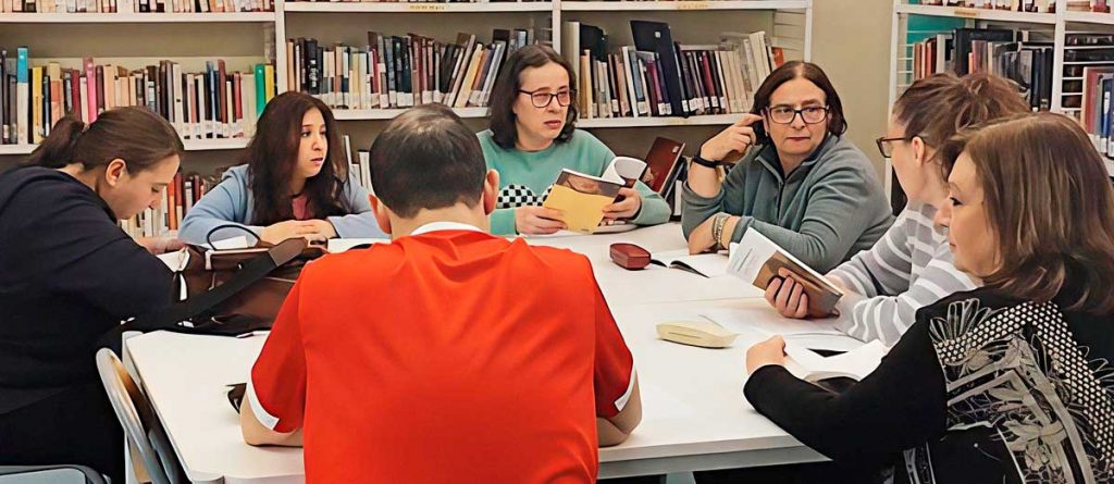 Día del Libro: Fundación AMÁS apuesta por los Clubes de Lectura como oportunidades de desarrollo personal y vida en comunidad