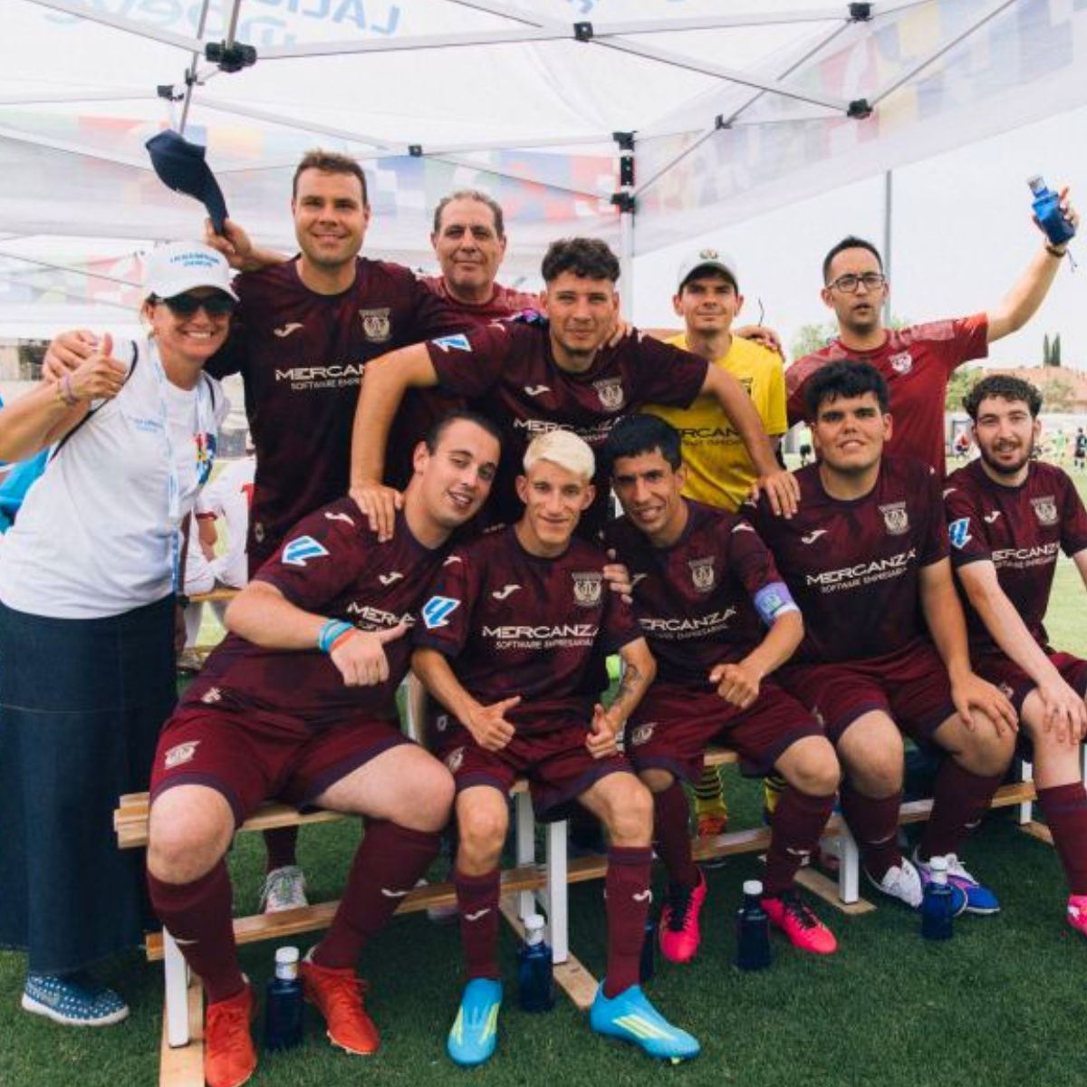 Jugadores del C.D Leganés en la última fase de la Liga Genuine.