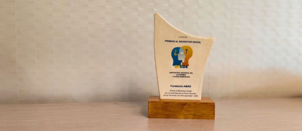 Fundación AMÁS recibe uno de los premios al Bienestar Social de AFADE
