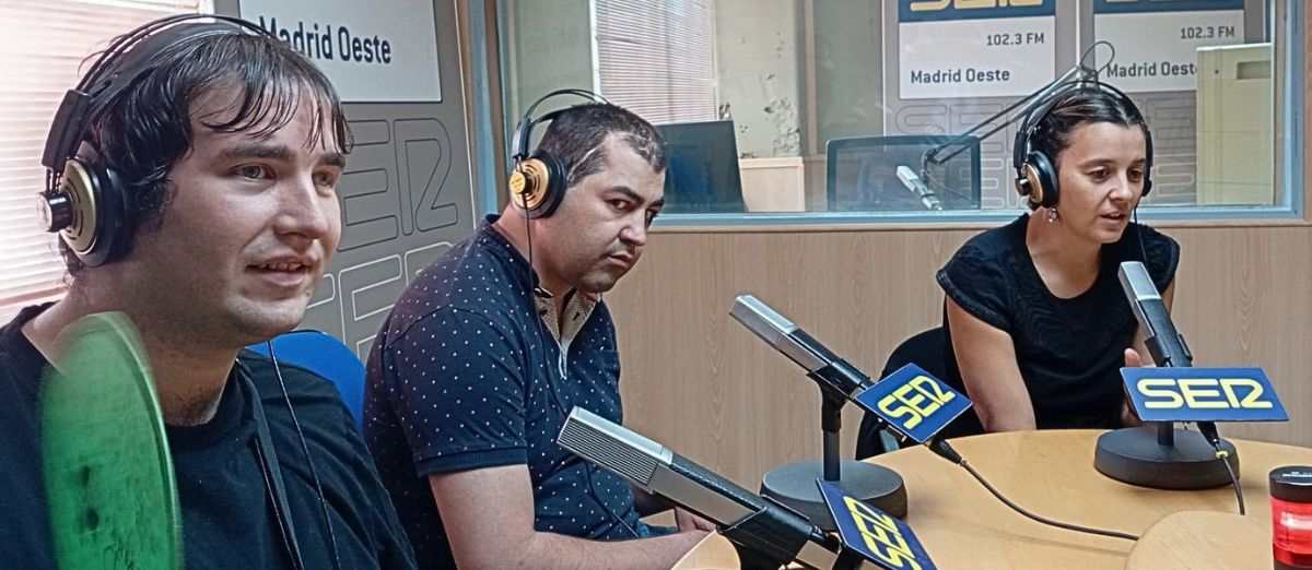 participantes de Los Picassos en la Cadena SER