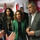 David Lucas, alcalde de Móstoles y Meritxell Batet, diputada del PSOE visitan el Centro de Grupo AMÁS en Coimbra. Foto: Grupo AMÁS.