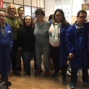 Grupo de artistas con discapacidad intelectual en "Spacio Pinos" de Grupo AMÁS. Foto: Grupo AMÁS