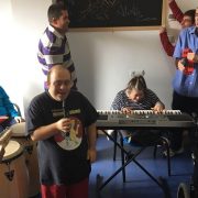 Clase de formación musical en AMÁS Escena. Foto: Grupo AMÁS.