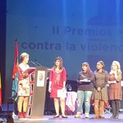 El grupo de mujeres "Estamos Aquí" galardonado en la II Edición de los Premios Móstoles contra la violencia de género. Foto: Grupo AMÁS.